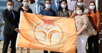 Çekerek Fuat Oktay Sağlık Hizmetleri Meslek Yüksekokulu’na “Turuncu Bayrak” Ödülü